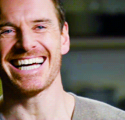 tumblr_o6iyw10cGK1trd76fo1_250.gif