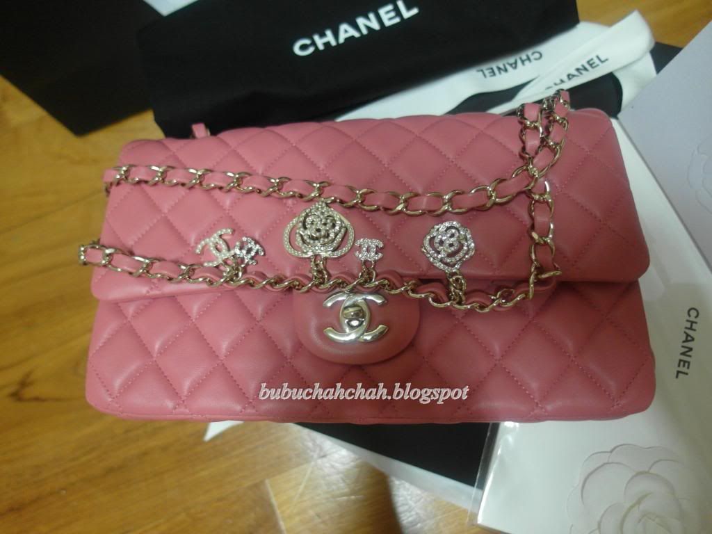 Chanel Limited Edition Valentines Rare Heart Charm Pink Classic Flap