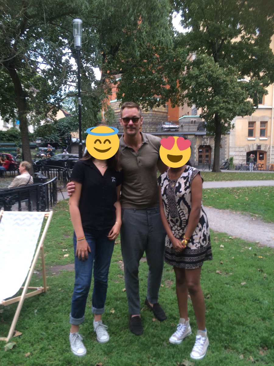 Cq82CjgXYAAO975.jpg