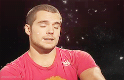 tumblr_mf894opxgp1rei3gfo13_r1_250.gif