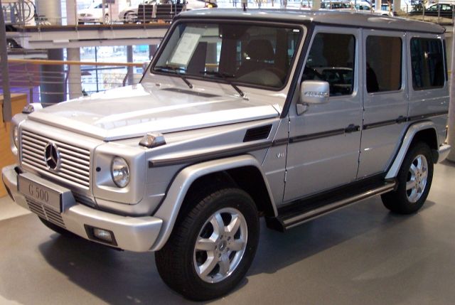 Mercedes_G500_silber.jpg