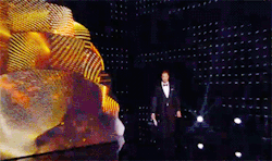 tumblr_nzbh5t3pqp1rtj2i3o1_250.gif