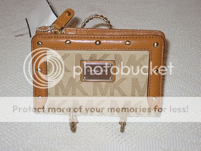 MKwallet001.jpg