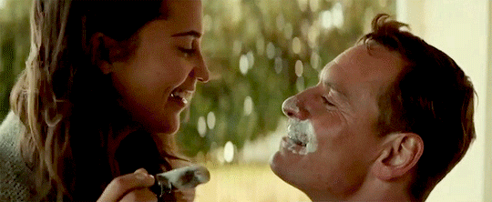 tumblr_ocfhlrebC31qzs7uio5_r1_540.gif