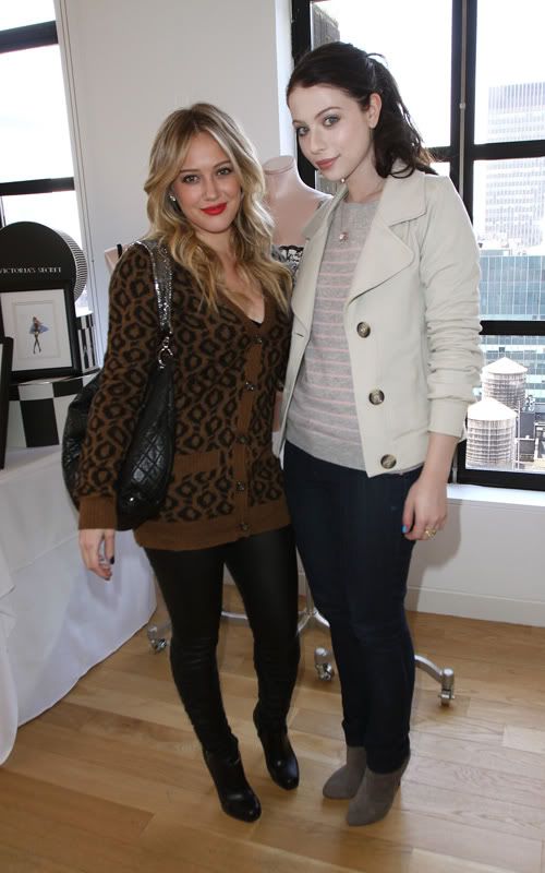 hilary-duff-9179-3.jpg