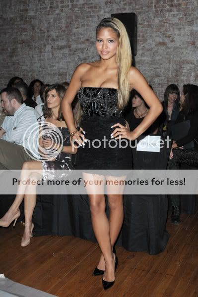 Cassie-at-the-Nicole-Miller-Show.jpg
