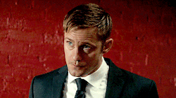 tumblr_o2ah7dFTUH1ty8mi0o2_250.gif