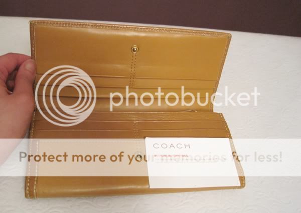 Coachwalletinterior.jpg