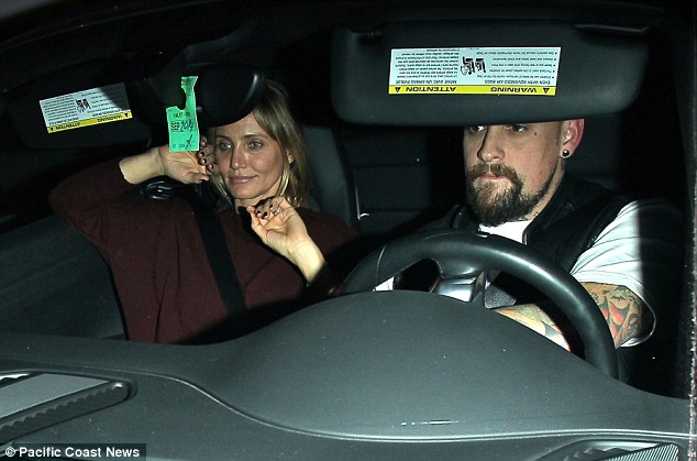 1412871980582_wps_15_127351_Cameron_Diaz_and_h.jpg