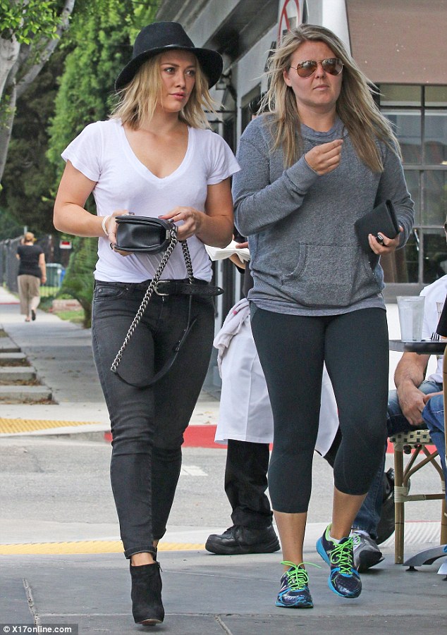 Hilary Duff Has Kept a Lower Paparazzi Profile Lately, But Her Bags are  Still Great - PurseBlog