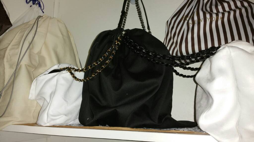 bagfetishperson: How to store Chanel flap bag