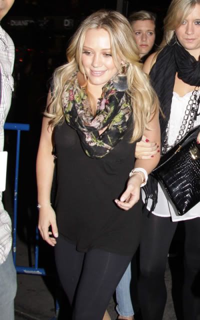 hilary-duff-brit-8249-3.jpg
