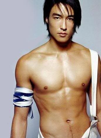 henneykoreanlookjan2006cropped.jpg
