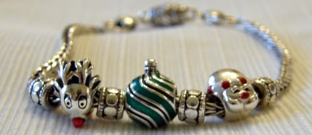 christmasbracelet.jpg