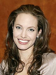 angelina_jolie180.jpg