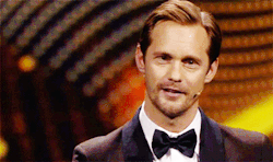 tumblr_nzbh5t3pqp1rtj2i3o6_250.gif