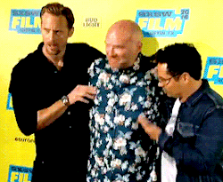 tumblr_o3zpomFpbZ1ty8mi0o5_r1_250.gif