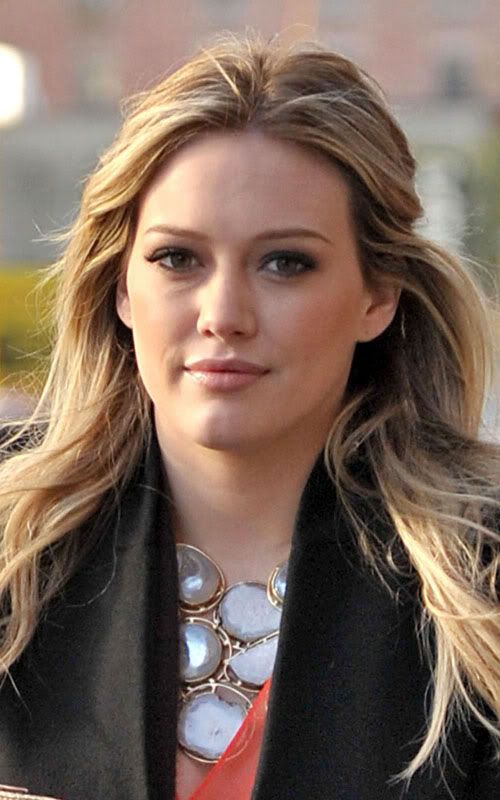 hilary-duff-9299-5.jpg