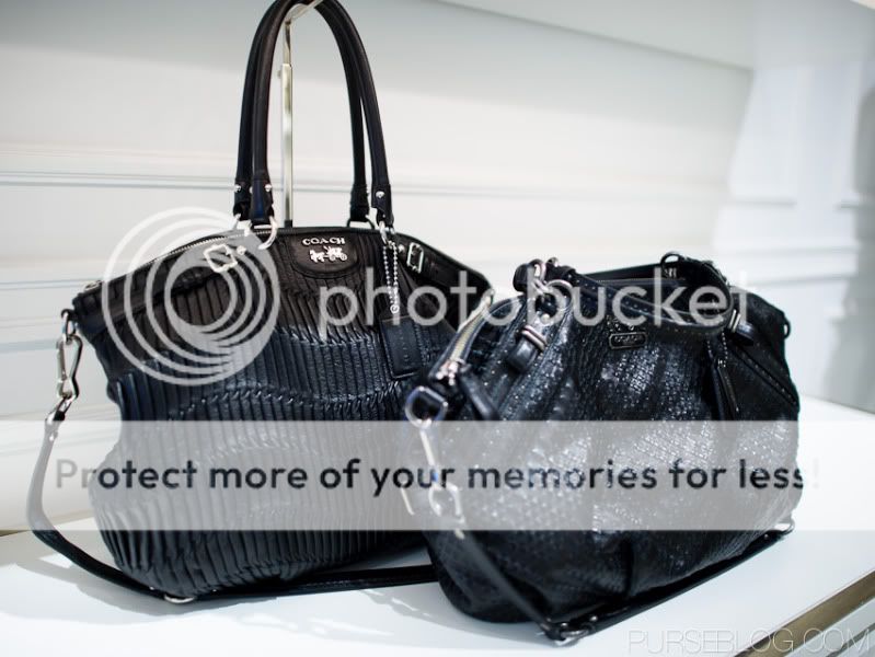 coach-fall-2011-67leatherpleated.jpg