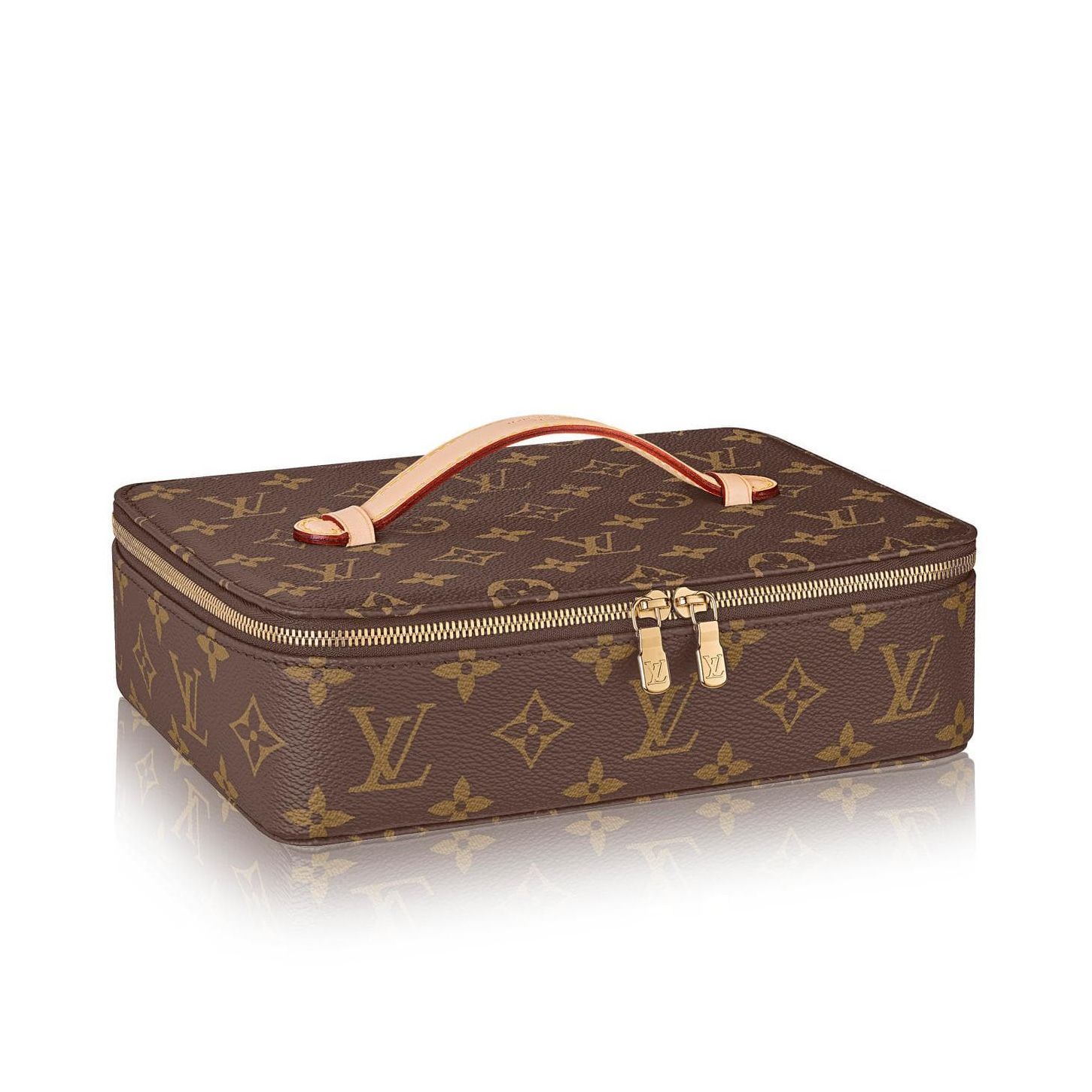 https://media.vogue.fr/photos/5defb749088c3b0008cb1789/master/w_1920%2Cc_limit/Louis-Vuitton.jpg