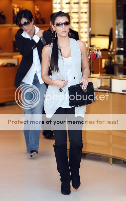 kim-kardashian-karat-12108-12.jpg