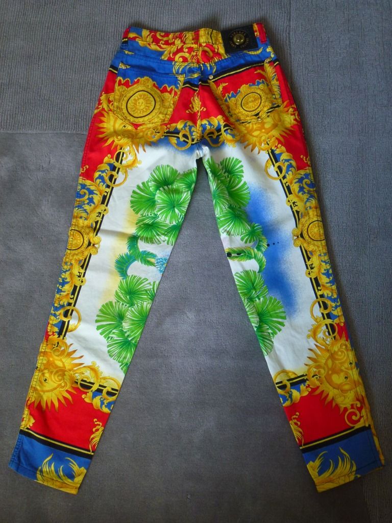 versacejeans2.jpg