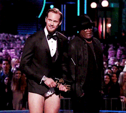 tumblr_o5hjr3zWWA1rtj2i3o1_250.gif