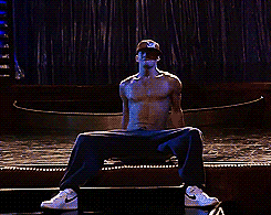 tumblr_mf19t4UdBo1rpovuco1_250.gif