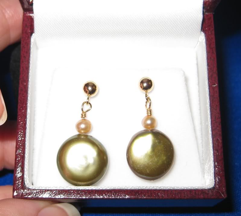 BrownPearlearrings.jpg