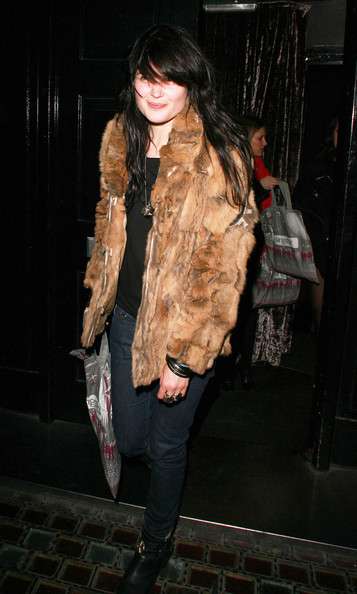 celebritiesleavingvolst.jpg