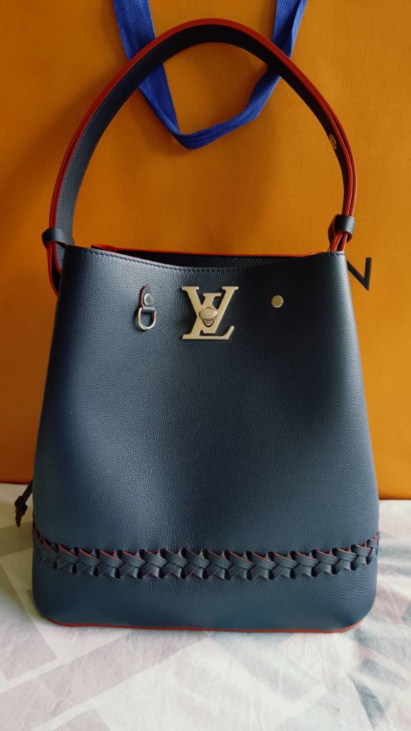 Louis Vuitton Lockme Bucket Bag – EliteLaza