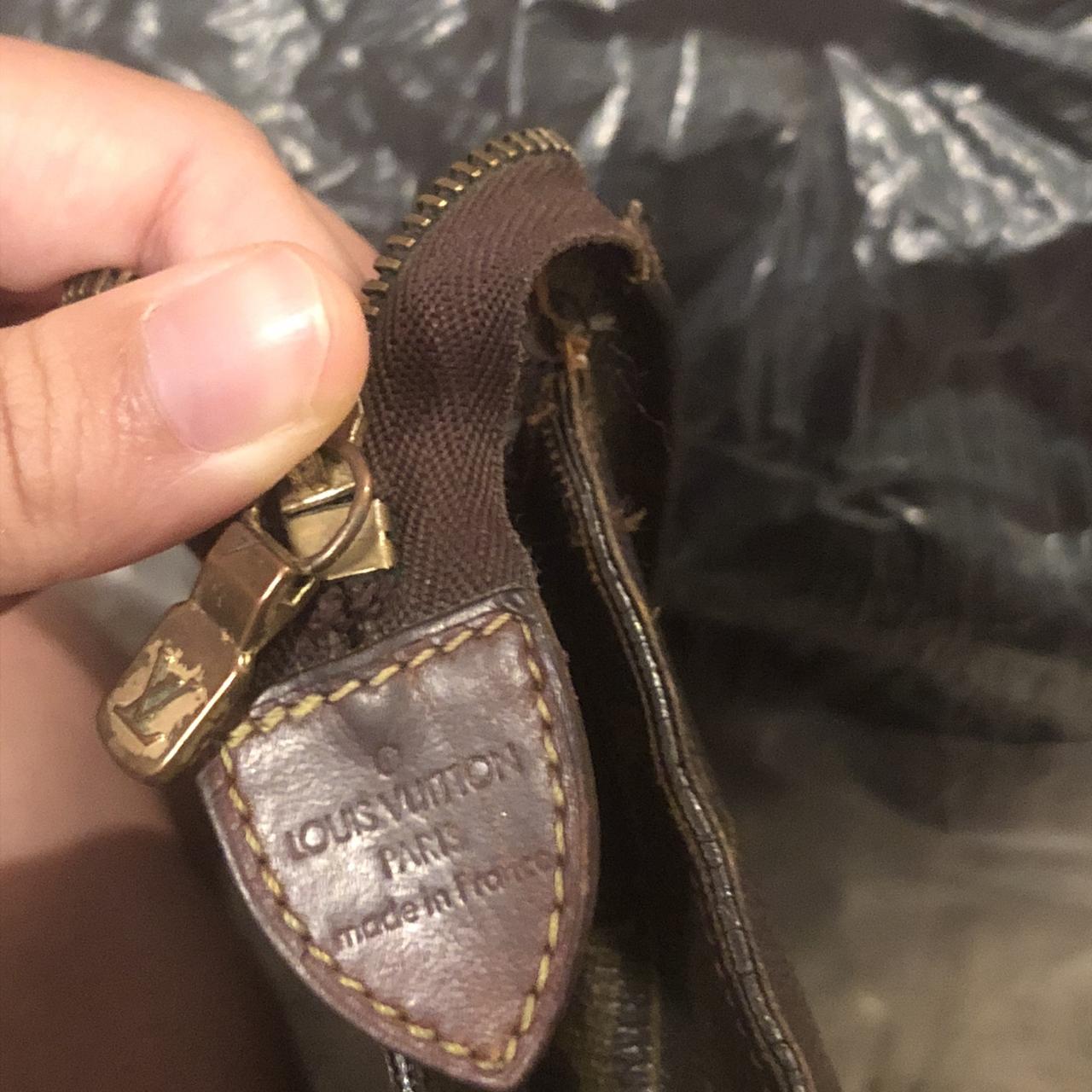 AUTHENTIC: Louis Vuitton Speedy 30 Bag The zipper - Depop