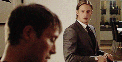 tumblr_mpu0alEDfR1r313iio6_r1_250.gif