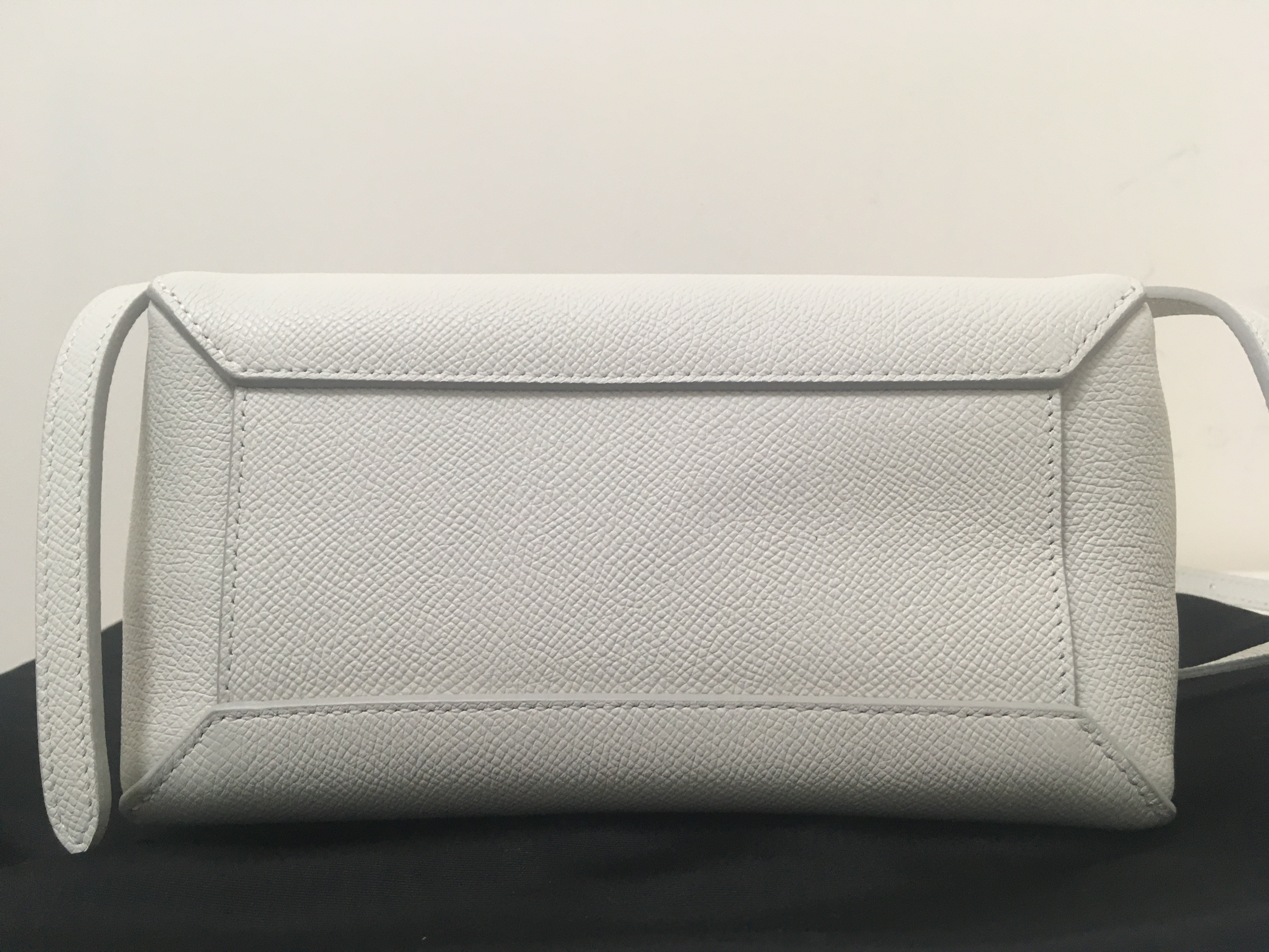 CELINE UNBOXING - Celine Belt Bag First Impression + What fits inside