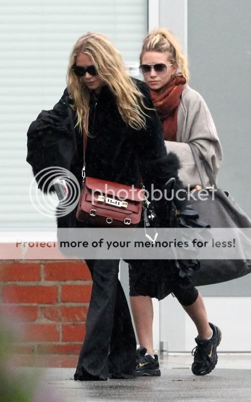 9dd91101c124e7e0_marykateolsen_1221.jpg