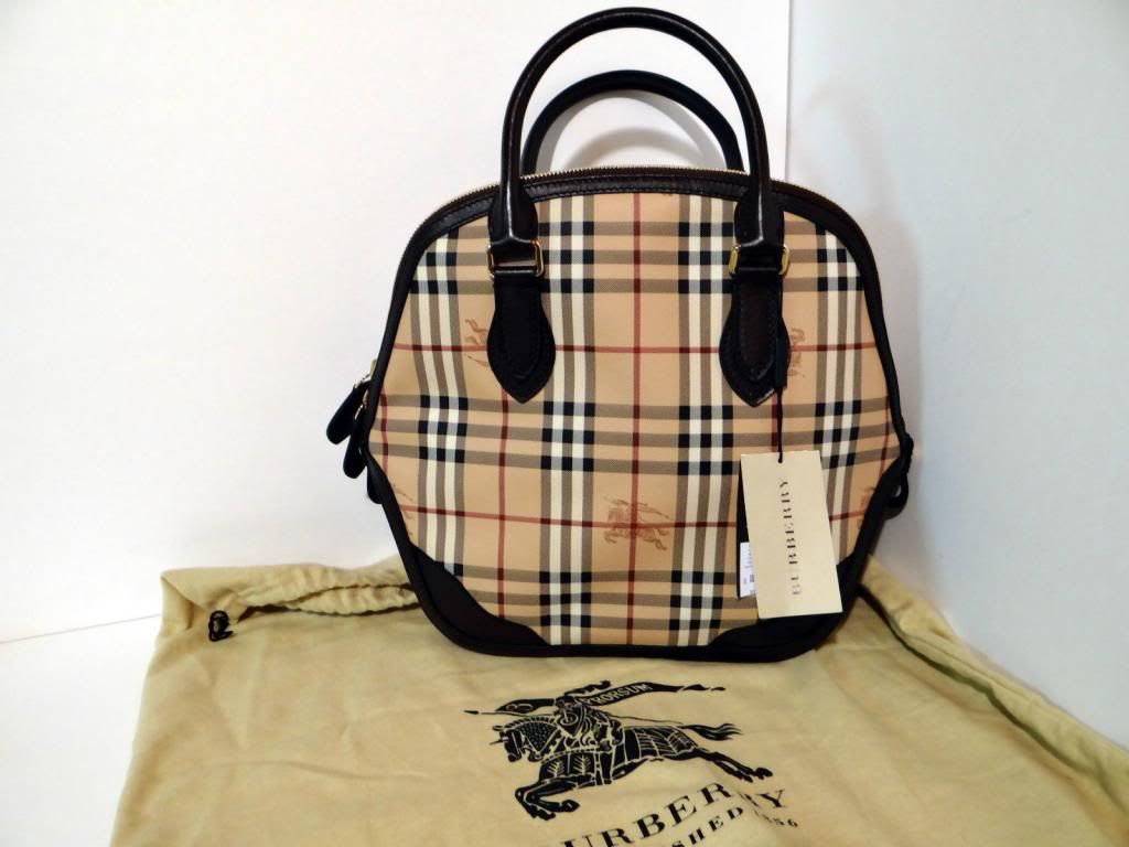 VINTAGE AUTHENTIC BURBERRY SIGNATURE HAYMARKET CHECK SHOULDER BAG