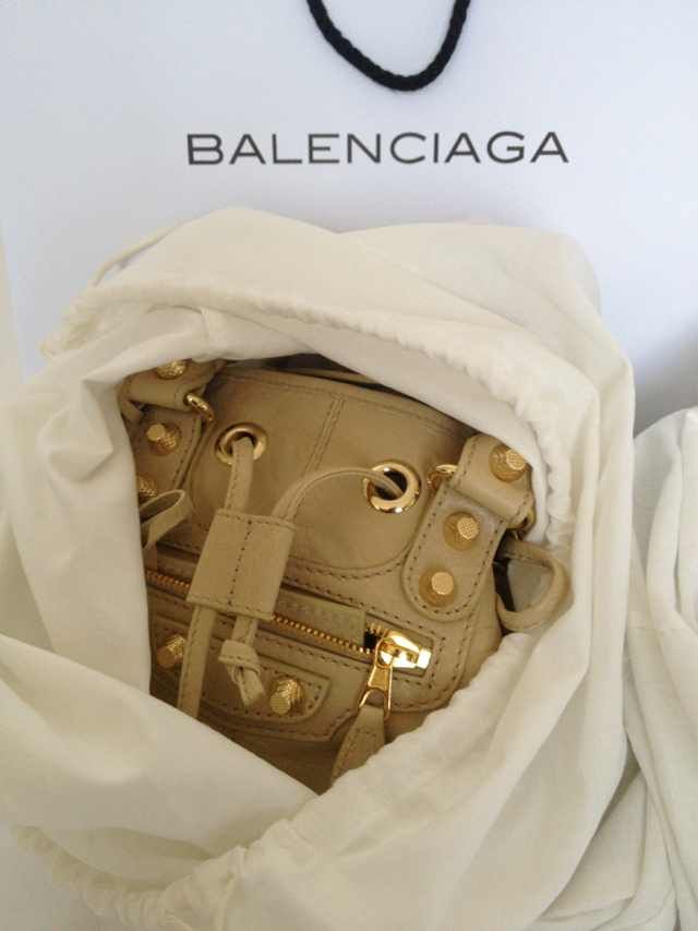 Style - The Balenciaga Pompon PICS ONLY | Page 3 | PurseForum