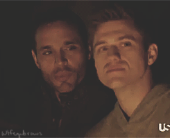 tumblr_mivii34Cfm1r4dq19o6_r1_250.gif