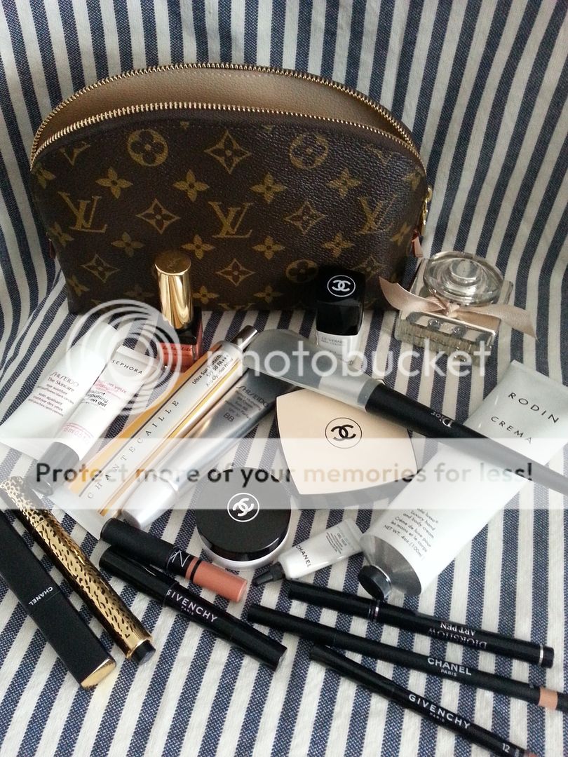 Toiletry Pouch Club!!  Louis vuitton cosmetic pouch, Louis vuitton makeup  bag, Toiletry pouch