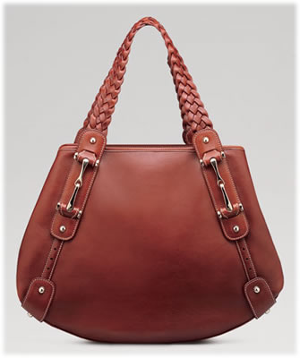 gucci_medium_shoulder_bag_01.jpg