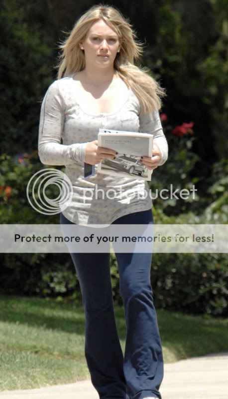 hilary-duff-7109-1.jpg