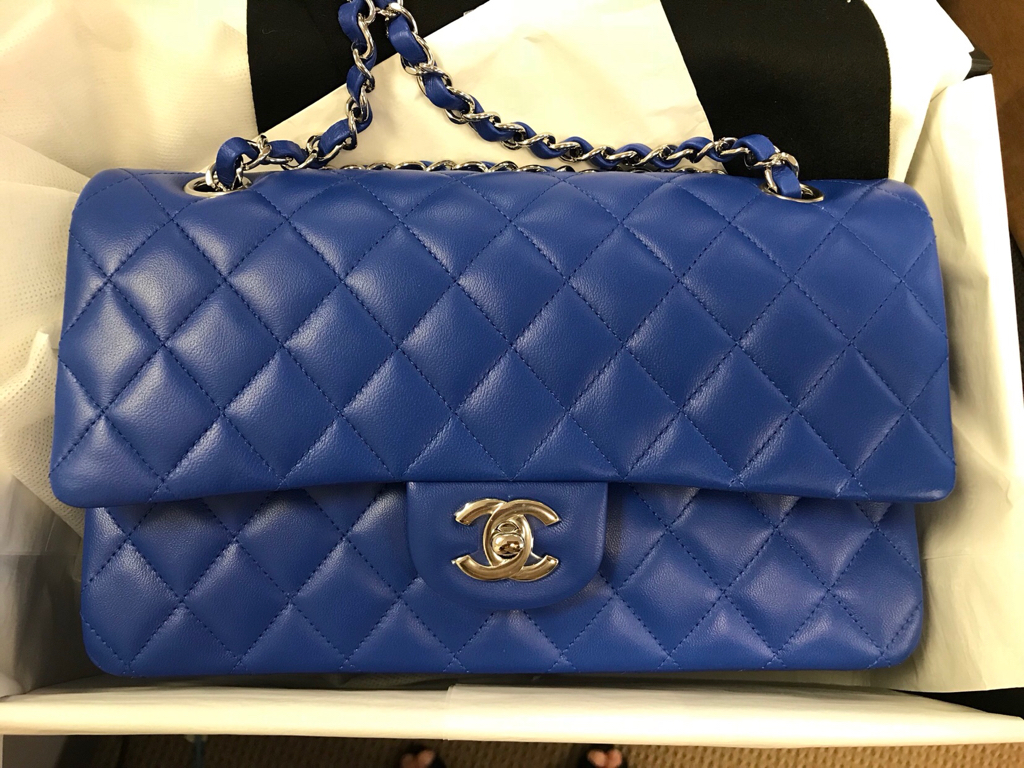 TRUE Pros and Cons of all CHANEL Timeless Classic Flap Bags and minis - did  Chase Amie get it right? 
