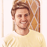 tumblr_mulm1sgnRa1qcj6rgo3_r1_250.gif