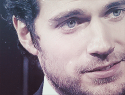 tumblr_mbalxu5Y6z1rei3gfo6_250.gif