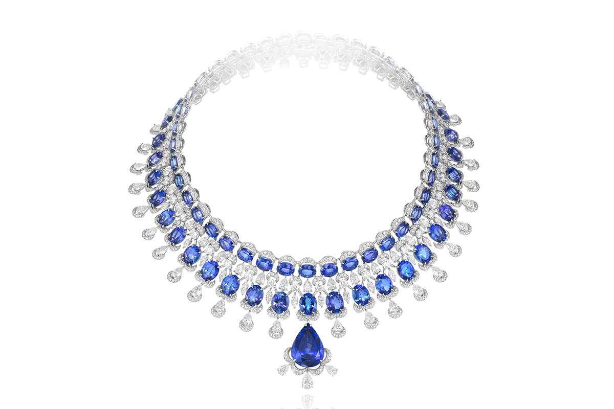 3-Necklace-818039-1001.jpg