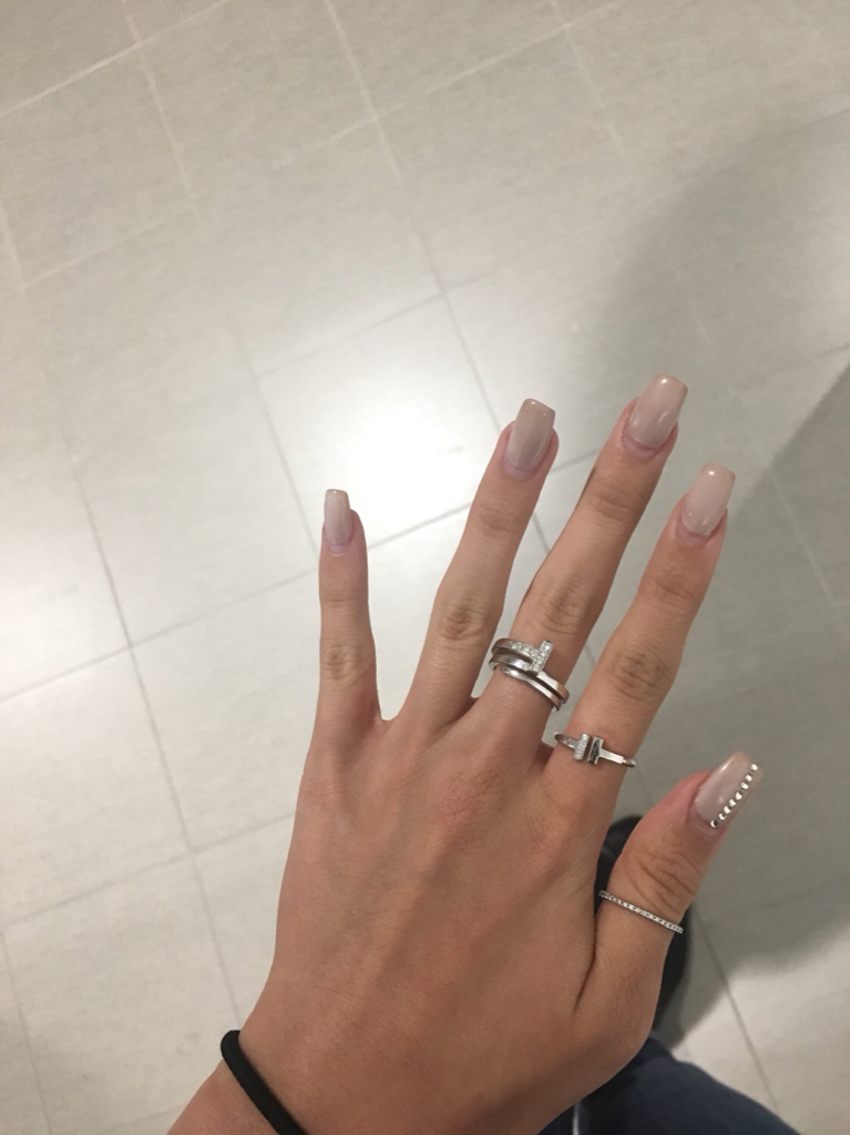 Multiple rings on same hand? | PurseForum