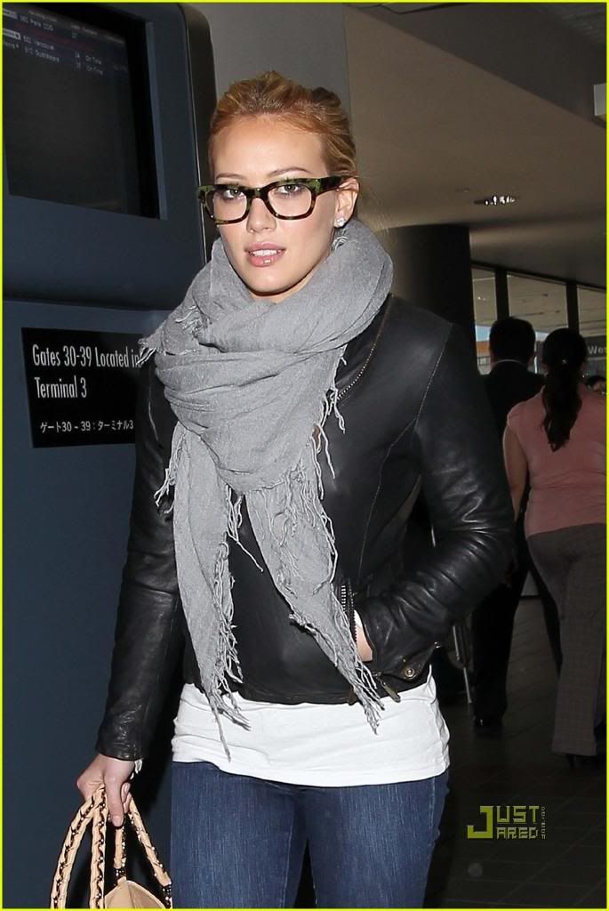 hilary-duff-beauty-and-the-brief-2.jpg