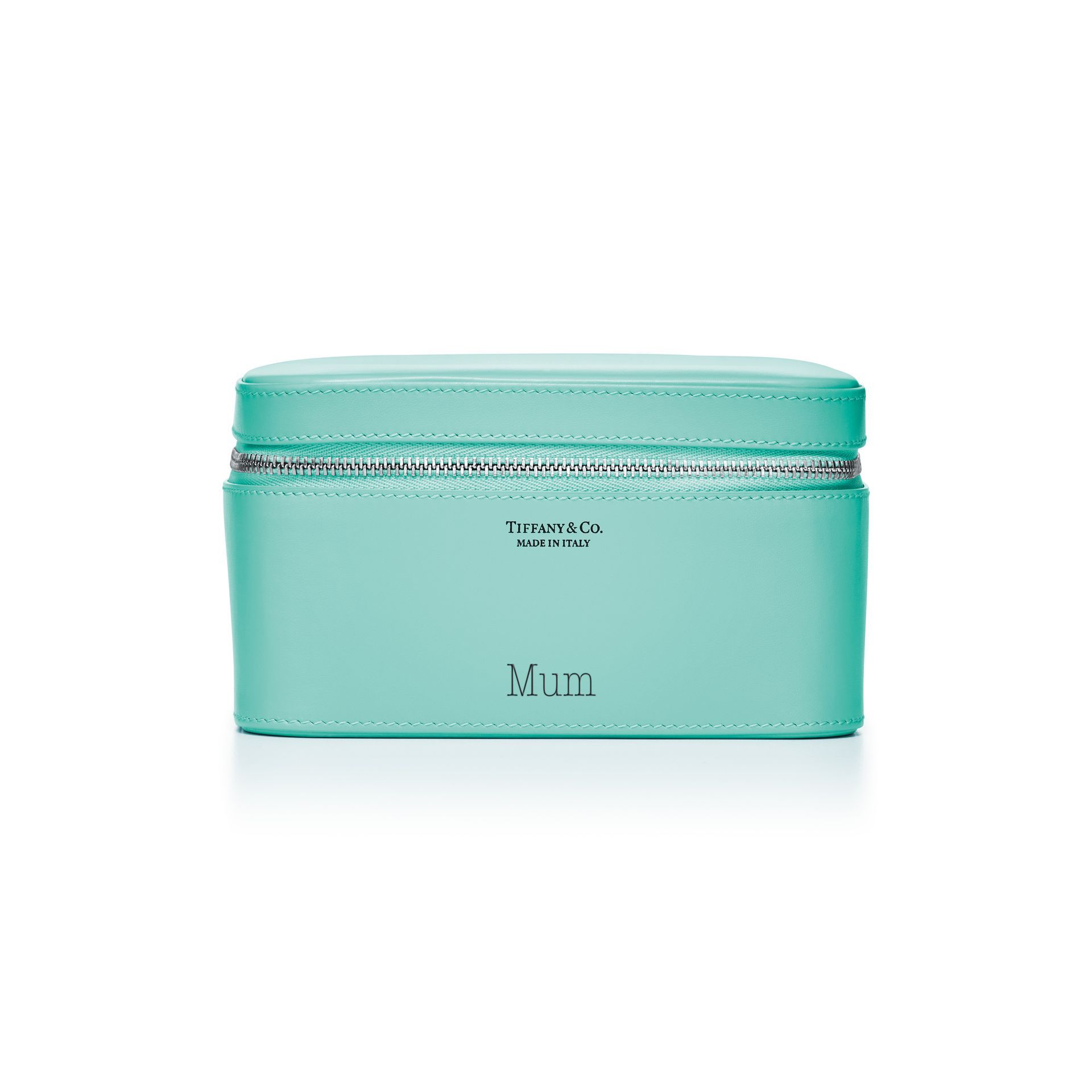 https://media.vogue.fr/photos/5dee5c8639188000085bfde7/master/w_1920%2Cc_limit/tiffany.jpg
