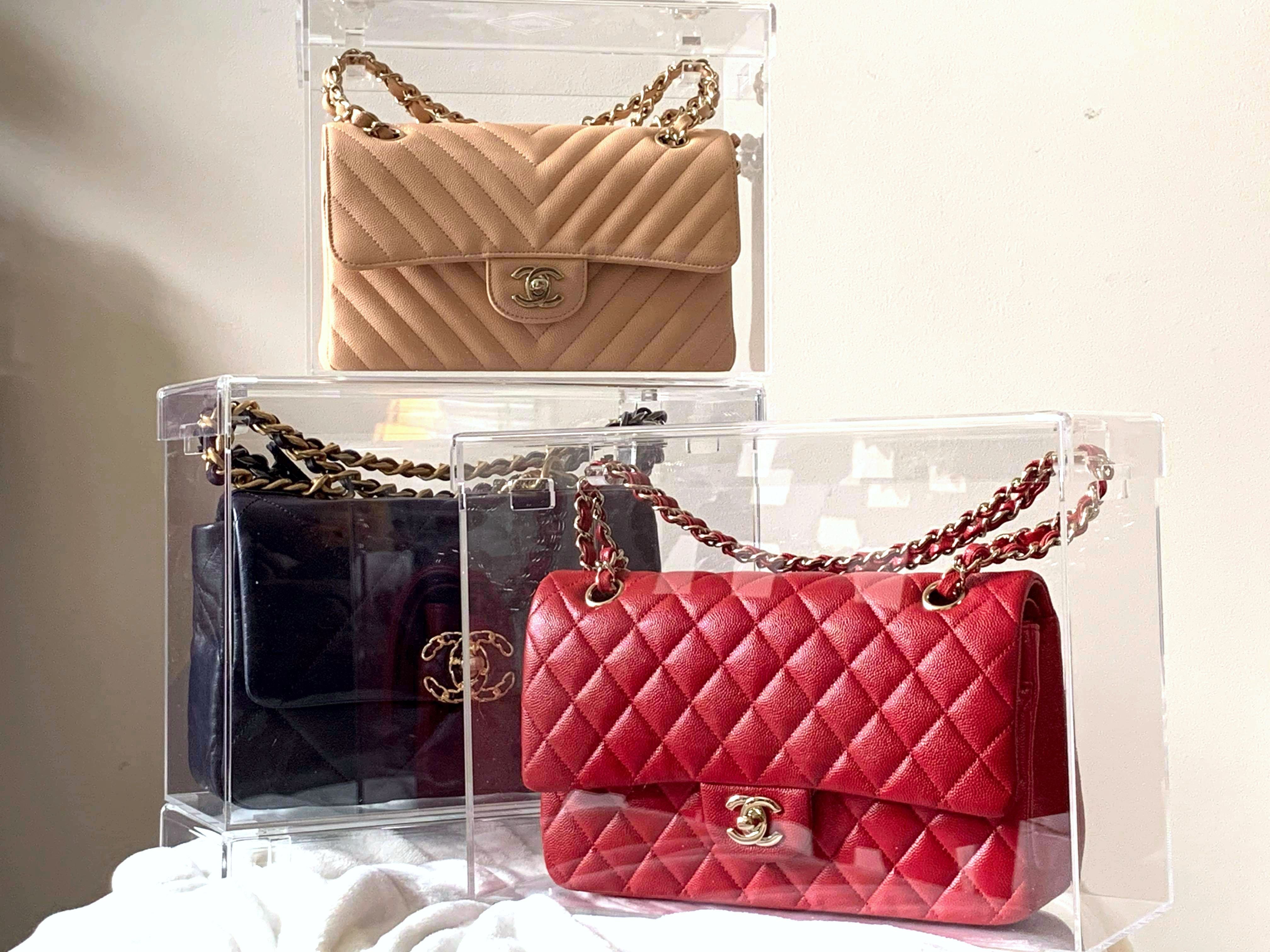 W2C] Chanel bag in pic : r/DesignerReps