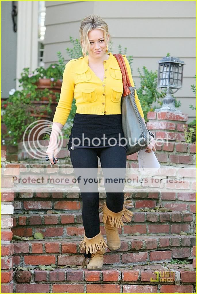 hilary-duff-muxo-handbag-11.jpg